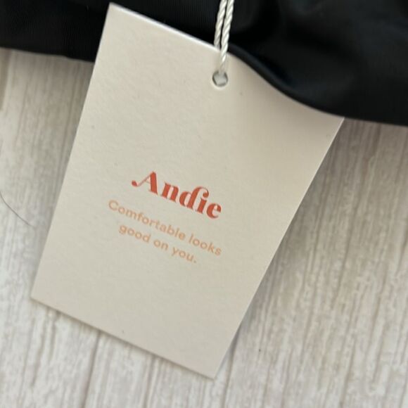 Andie Swim, The Belmar Top - Picture 6 of 8